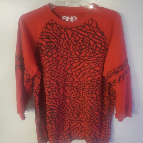 4 for $10, Another Hype Piece Top - Picture 1 of 4